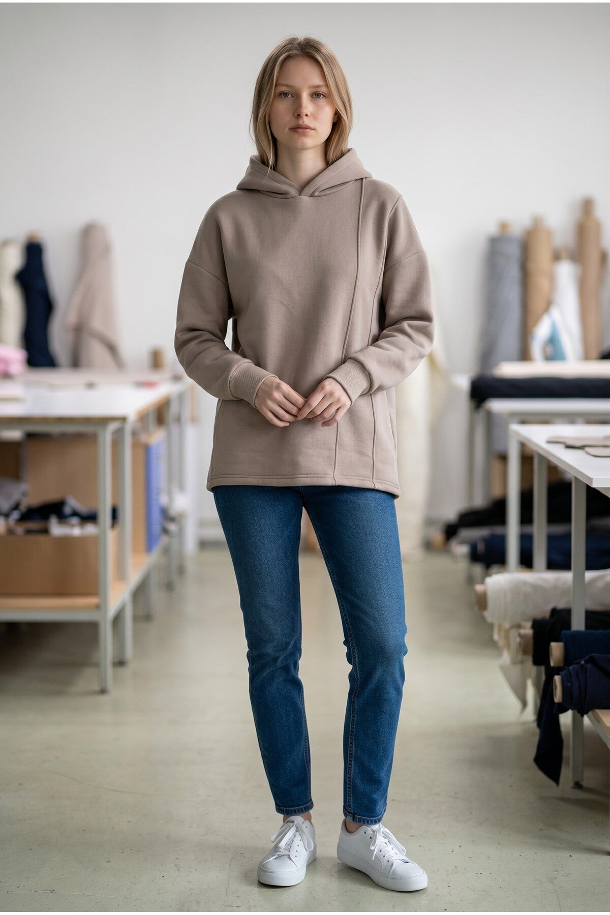 ÜÇ İPLİK SWEAT KAPÜŞONLU